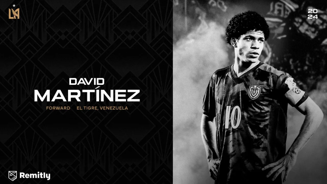 LAFC acquires forward David Martínez
